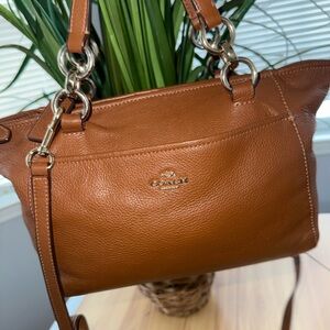 Coach Leather Shoulder Bag in Cognac Brown💕